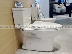 TOTO CS302DE2#W - Bồn cầu thông minh nắp rửa cơ TCW07S 8 CS302DT10W Hinh anh thuc te Bon cau 2 khoi TOTO nap em vuathietbi.com 4