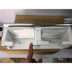 TOTO YH702 - Lô giấy đôi 4 Lo giay TOTO YH702 doi 3