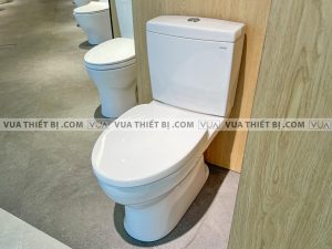 TOTO CS320DRT10#W - Bồn cầu 2 khối nắp êm TC395VS 4 anh thuc te bon cau 2 khoi toto cs320drt3 nap em tc385vs 3