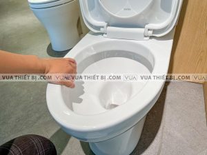 TOTO CS320PDRW7#W - Bồn cầu thông minh nắp rửa điện tử TCF6631A 3 anh thuc te bon cau 2 khoi toto cs320drt3 nap em tc385vs 6