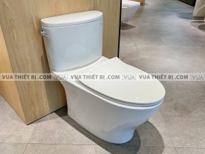 TOTO CS767RT10#XW - Bồn cầu 2 khối nắp êm TC395VS 3 anh thuc te bon cau 2 khoi toto cs767rt8 nap em tc600vs 2