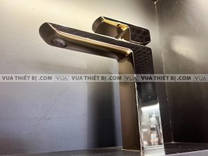 TOTO TLG02306B - Vòi lavabo cổ cao nóng lạnh GR 9 anh thuc te voi chau lavabo toto tlg02304bpfg co cao nong lanh gr 4