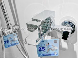 TOTO TBW02001BA TBG02302VA TBW02006A - Vòi sen cây nóng lạnh 4 anh thuc te voi sen cay toto dm907c1s tbg02302v dgh108zr nong lanh 4